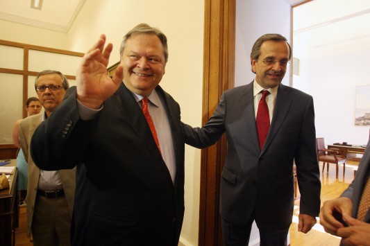 http://www.newsit.gr/files/Image/2014/05/28/resized/samaras_venizelos_533_355.jpg