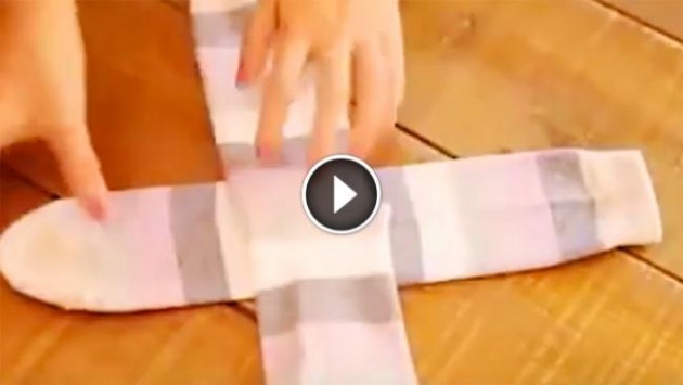 Διπλώνετε τις κάλτσες σας τόσο καιρό με τον λάθος τρόπο! (βίντεο)