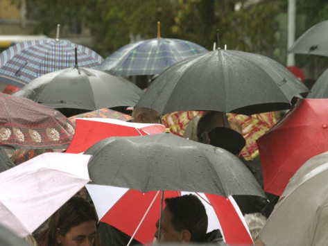 Καιρός: Καταιγίδες τη Δευτέρα! Πού θα χτυπήσει η κακοκαιρία [ΧΑΡΤΕΣ]