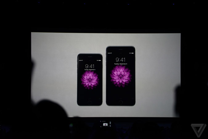 Δύο νέα iPhone με οθόνες 4,7 και 5,5 ιντσών