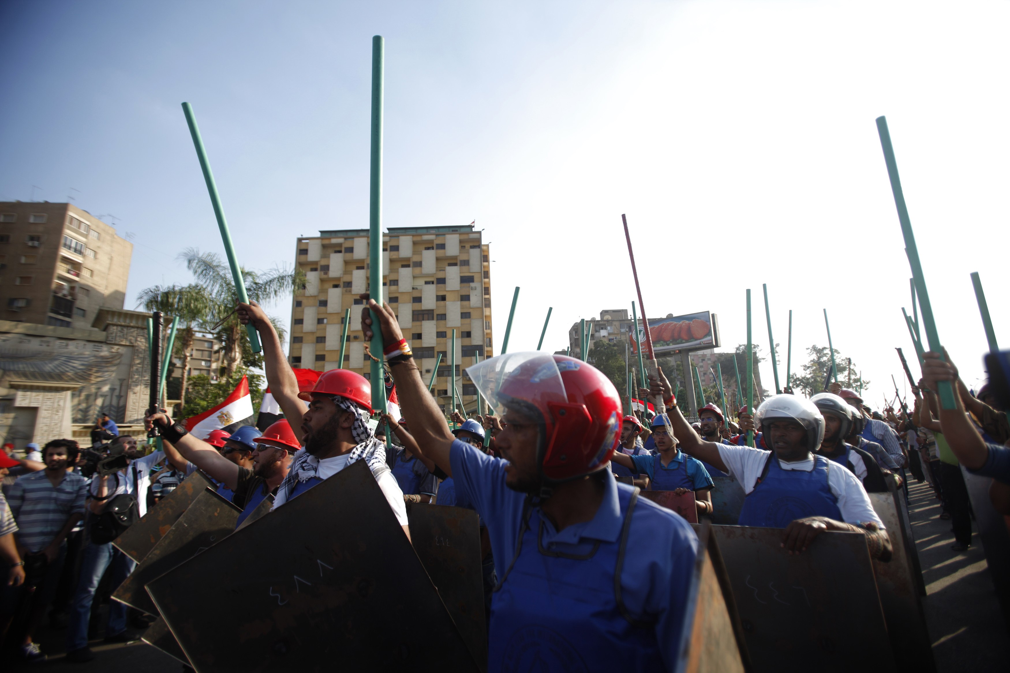 Υποστηρικτές του Μόρσι στους δρόμους του Καϊρου ΦΩΤΟ REUTERS