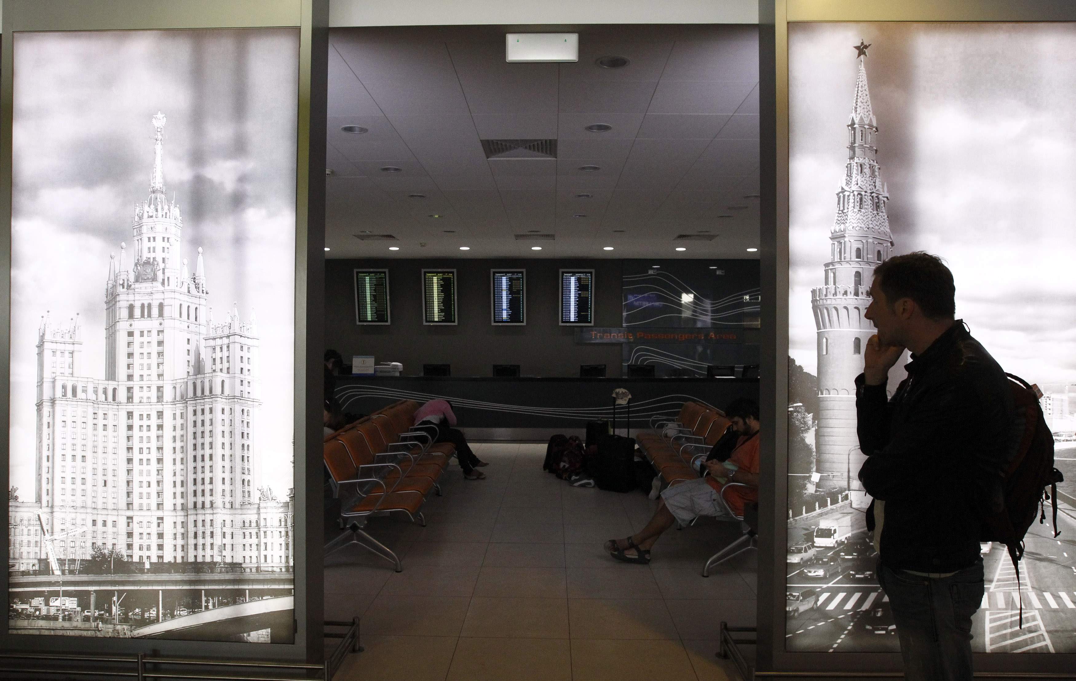 O χώρος άφιξης στο terminal F όπου έχει βρει καταφύγιο ο Σνόουντεν ΦΩΤΟ REUTERS