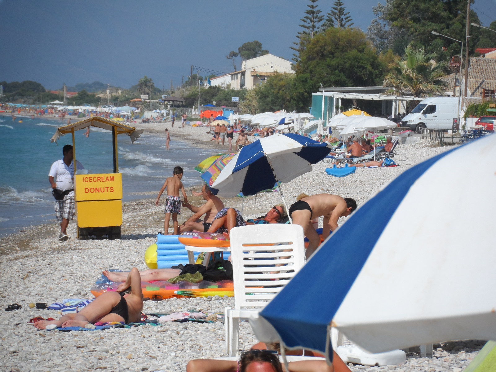 ΦΩΤΟ EUROKINISSI - Και φυσικά γίνεται ανάρμοστο