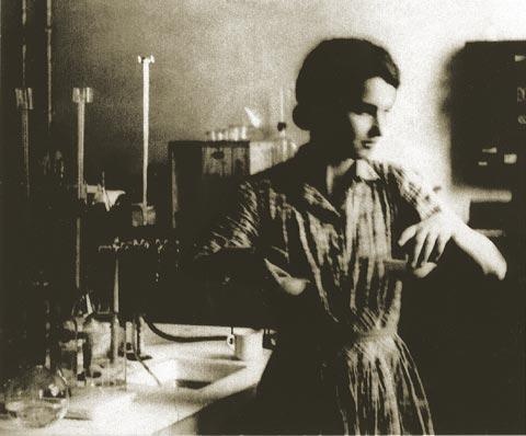 Με ακτίνες Χ η Ρόζαλιν Φράνκλιν φωτογράφισε τη μορφή Β του DNA ΦΩΤΟ ΑΡΧΕΙΟΥ