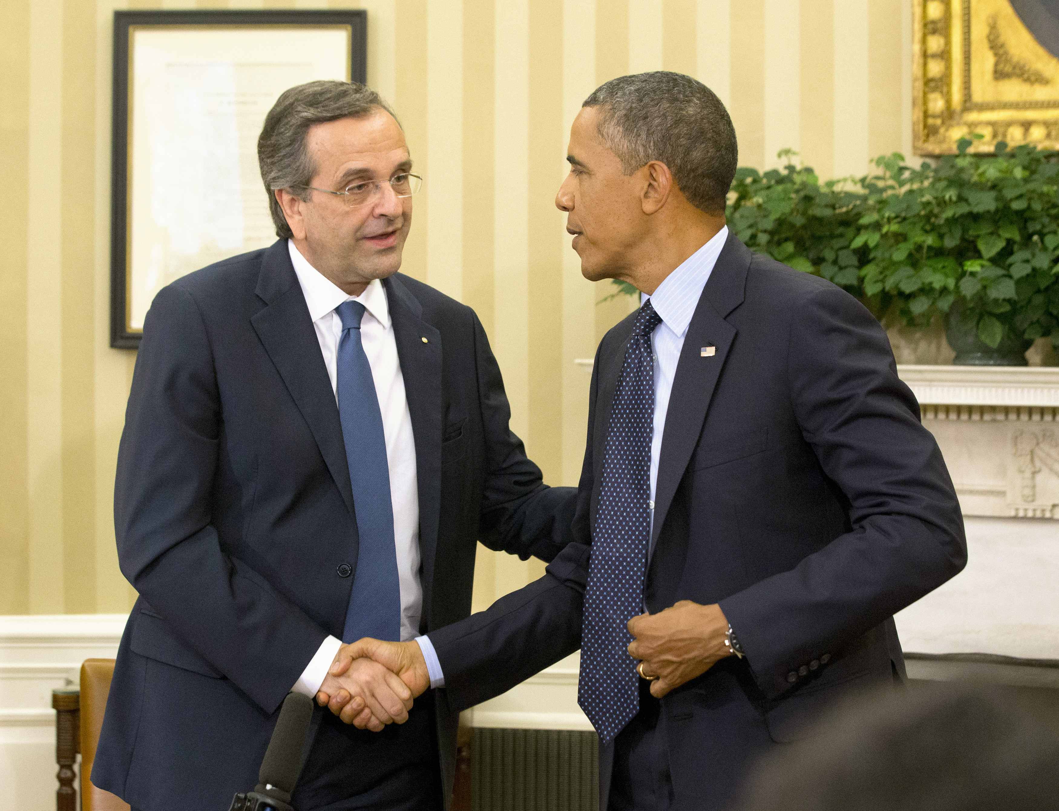 ΦΩΤΟ Reuters - O Aντώνης Σαμαράς ευχαριστεί τον Μπάρακ Ομπάμα για τη συνάντηση που είχαν