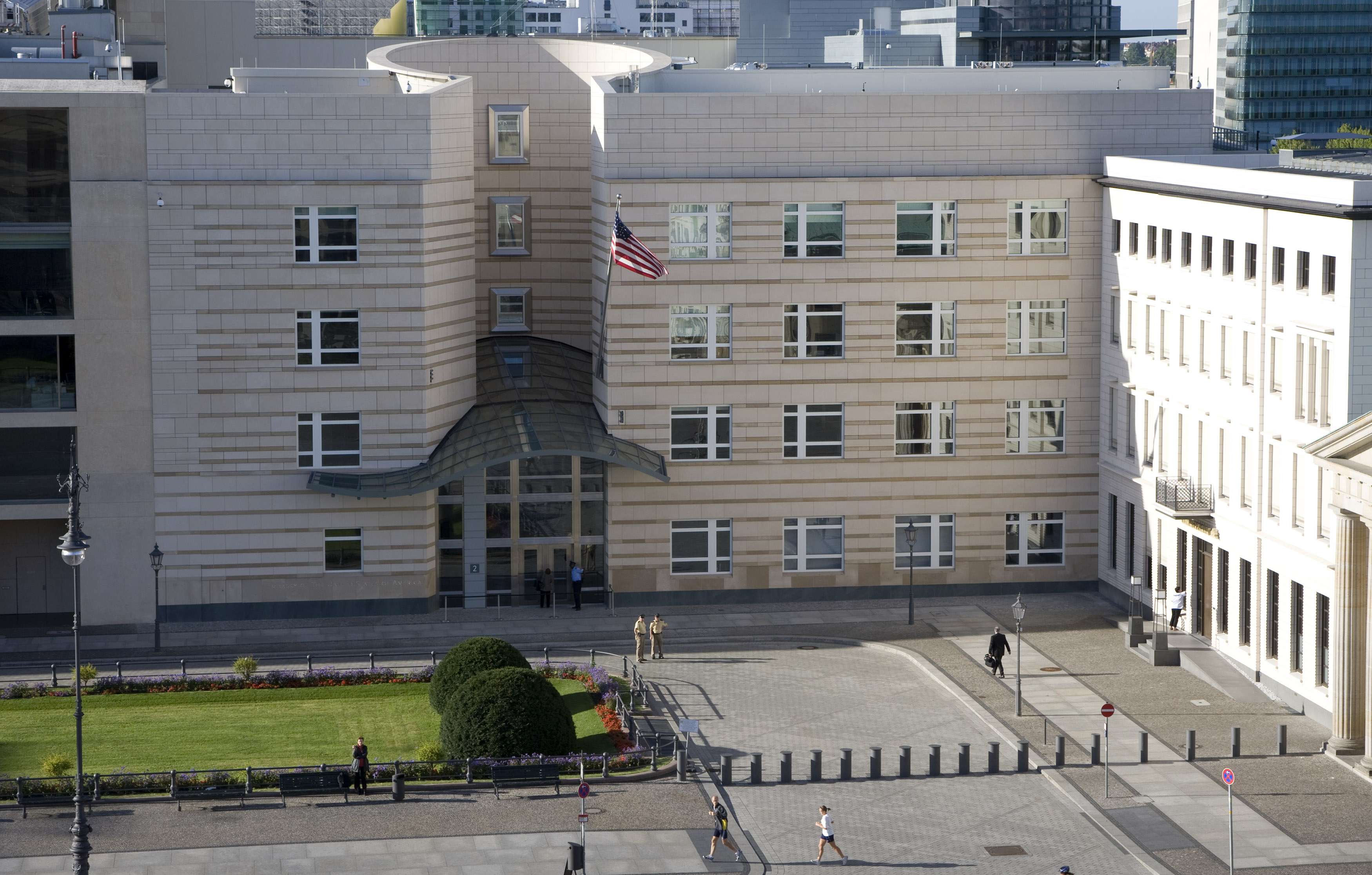 Η αμερικανική πρεσβεία στο Βερολίνο ΦΩΤΟ REUTERS