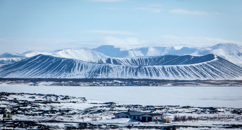 Το ηφαίστειο Hverfjall στην λίμνη Myvatin στην Βόρεια Ισλανδία