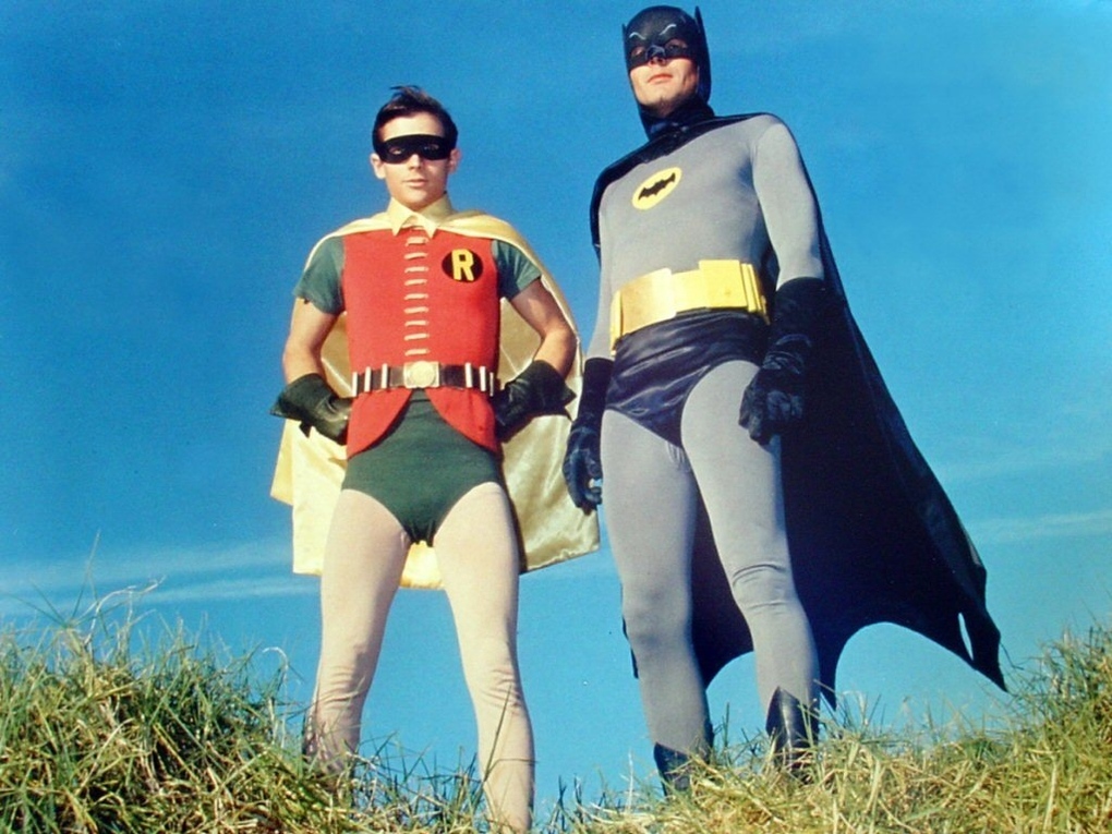 Το 1966 στο πλευρό του Batman, εμφανίστηκε ο Robin. 