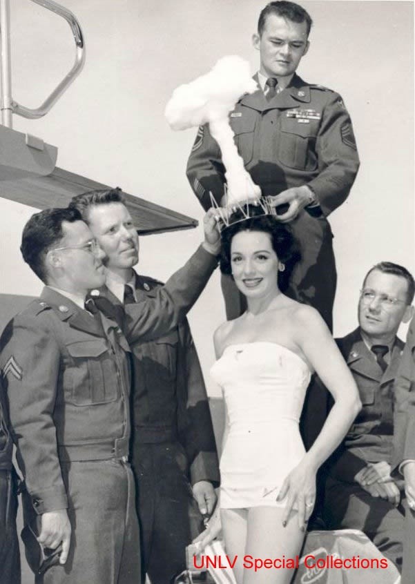 Υπήρξε και Μις Ατομική Βόμβα. Δεν αρκούσαν οι σεξοβόμβες το '50