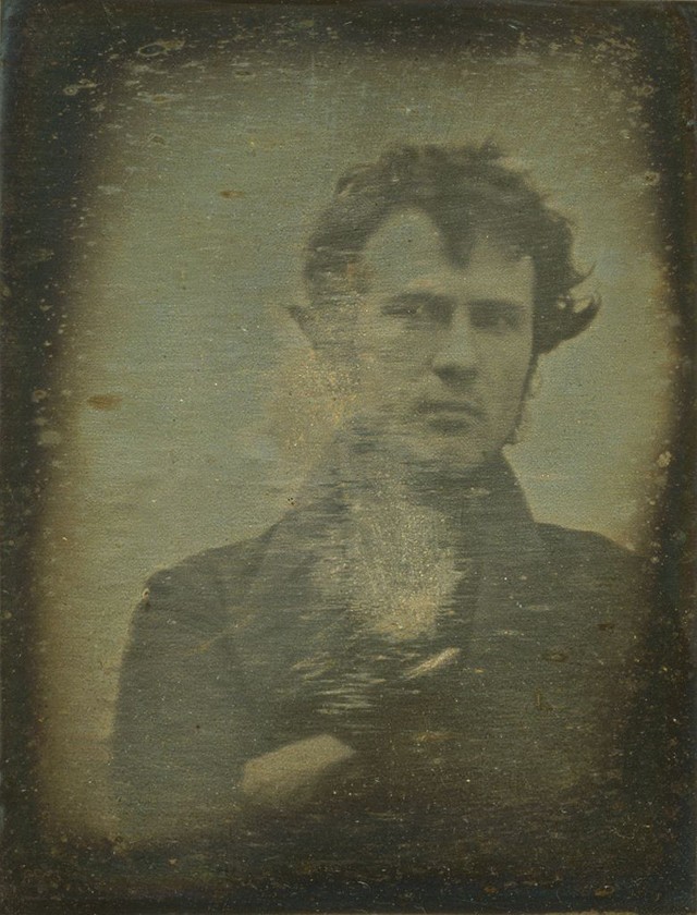 Η πιο γνωστή και πιο παλιά selfie (1839)