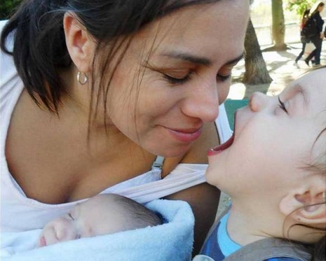 Η Valeria Carmona με τα παιδιά της που έχασαν τη ζωή τους στο τροχαίο ΦΩΤΟ: FACEBOOK