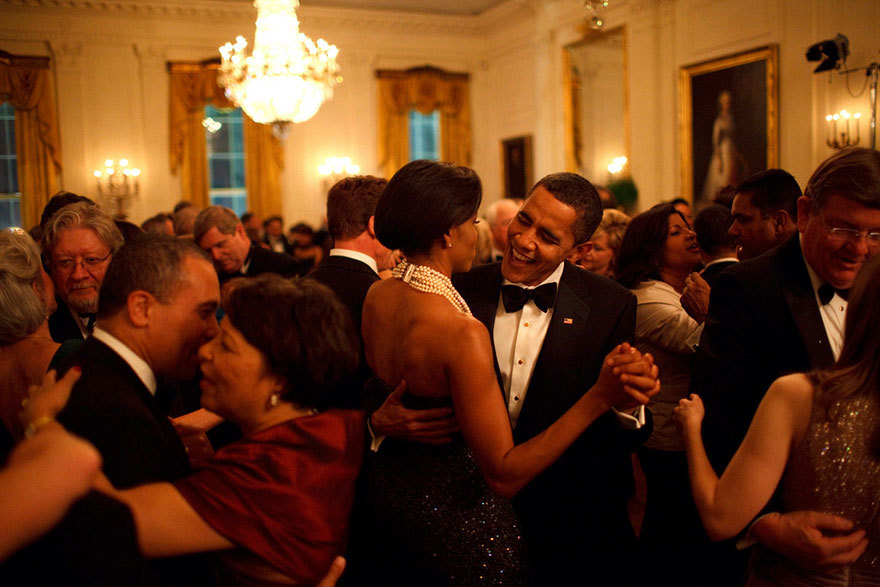 Έχουν αποδείξει την παντελή έλλειψει... κόμπλεξ που τους διακρίνει πολλές φορές - Μία από αυτές στον Χορό των Κυβερνητών του 2009 / Φωτογραφία: Pete Souza