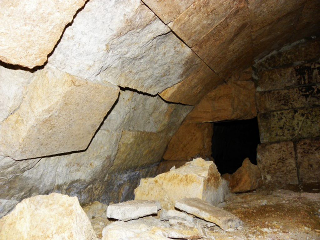 Οι τυμβωρύχοι της Αμφίπολης – Οι λαθρανασκαφές και τα κυκλώματα αρχαιοκαπηλίας στην περιοχή