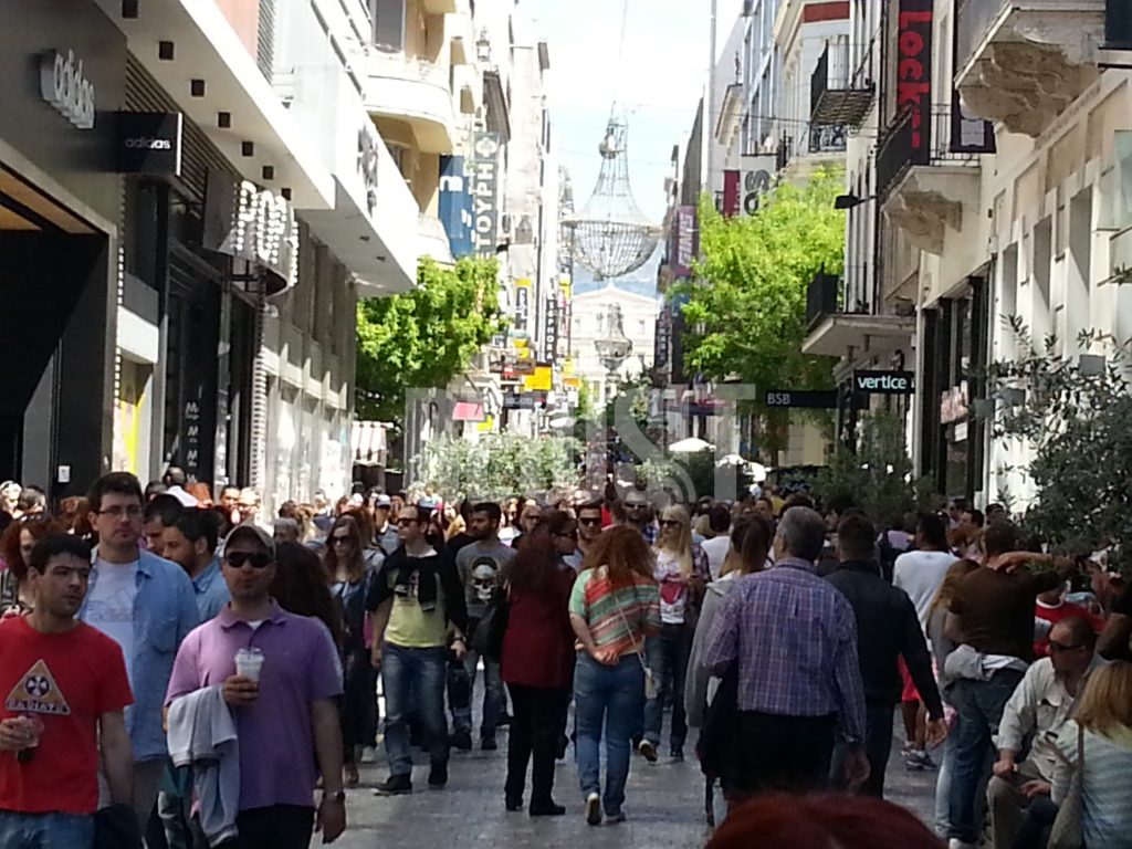Ευκαιρία για βόλτα στην Αθήνα με ανοιχτά τα καταστήματα – ΦΩΤΟ