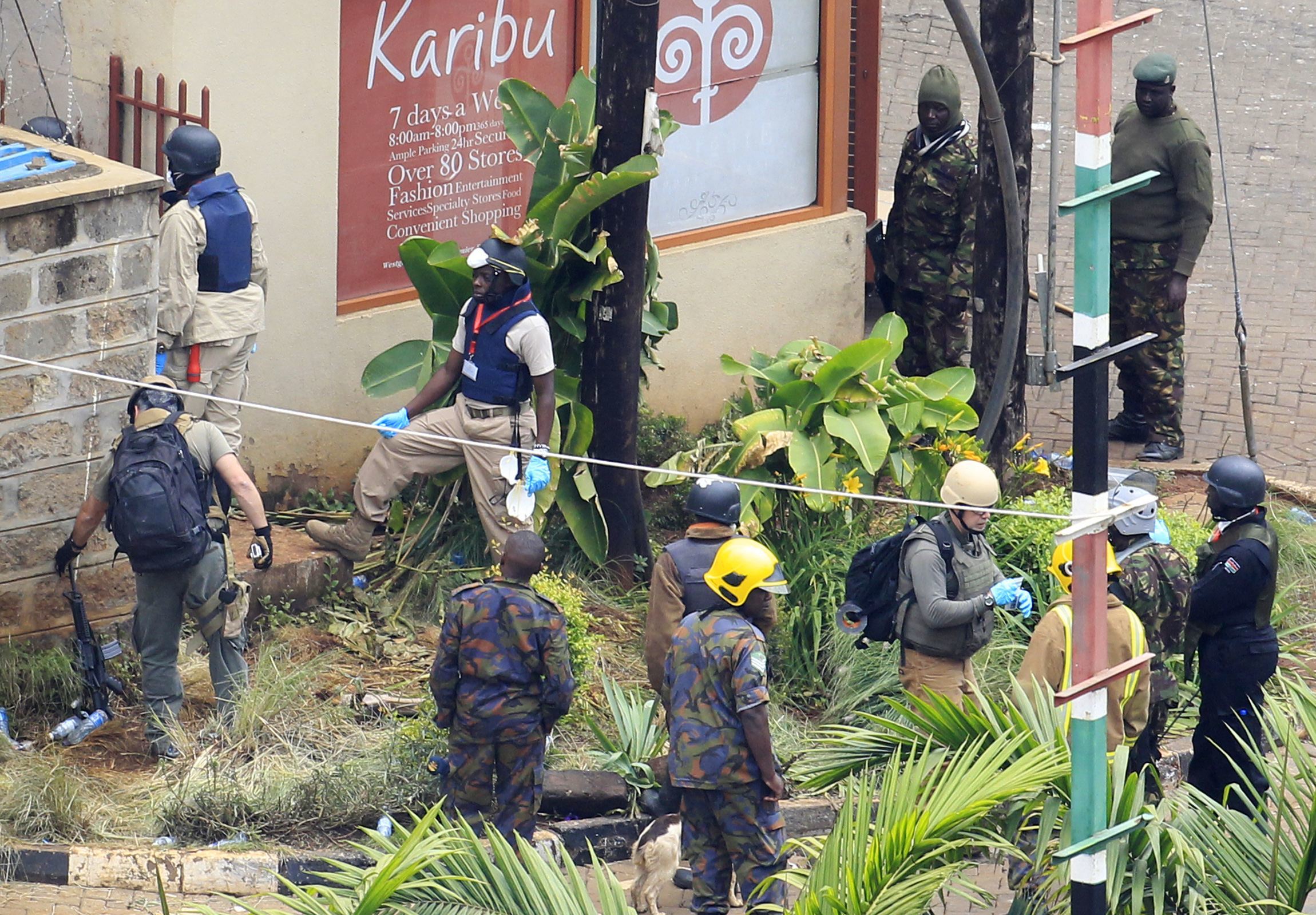 Κένυα: Οι έμποροι του Ουέστγκεϊτ κατήγγειλαν ότι τα μαγαζιά τους λεηλατήθηκαν από το στρατό