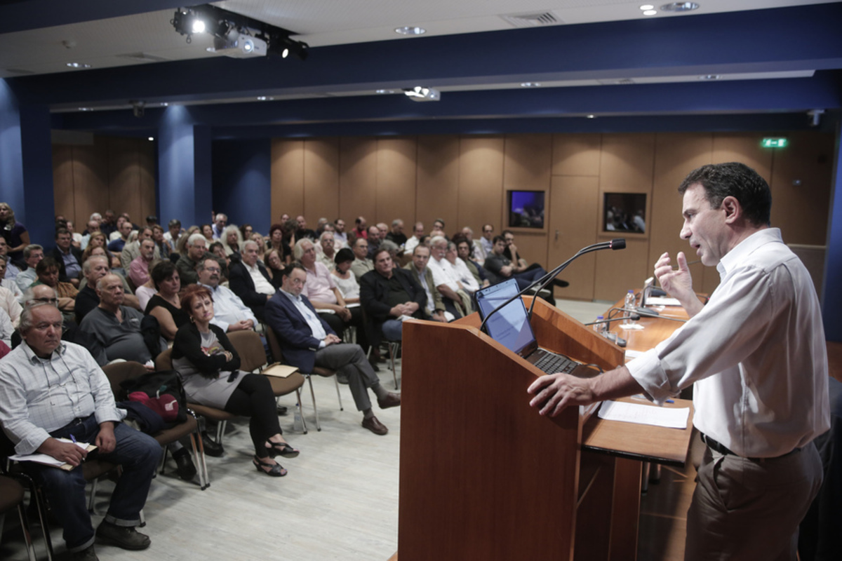 Από αναβολή σε αναβολή η “συμφωνία” και στο τέλος θα μιλήσει ο λαός….