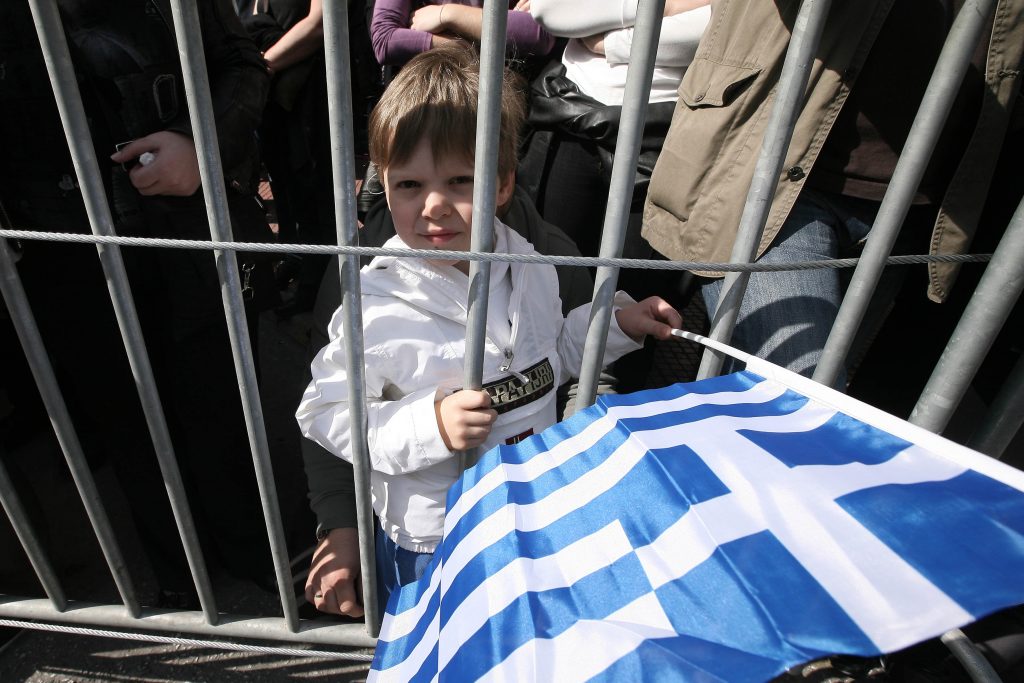 Προσαγωγές και στις Σέρρες – Παρών στην παρέλαση μόνο ένας από τους επτά βουλευτές του νομού