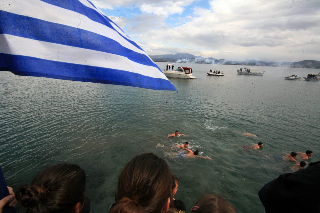 Η Θ. Λειτουργία των Θεοφανείων σε ζωντανή μετάδοση