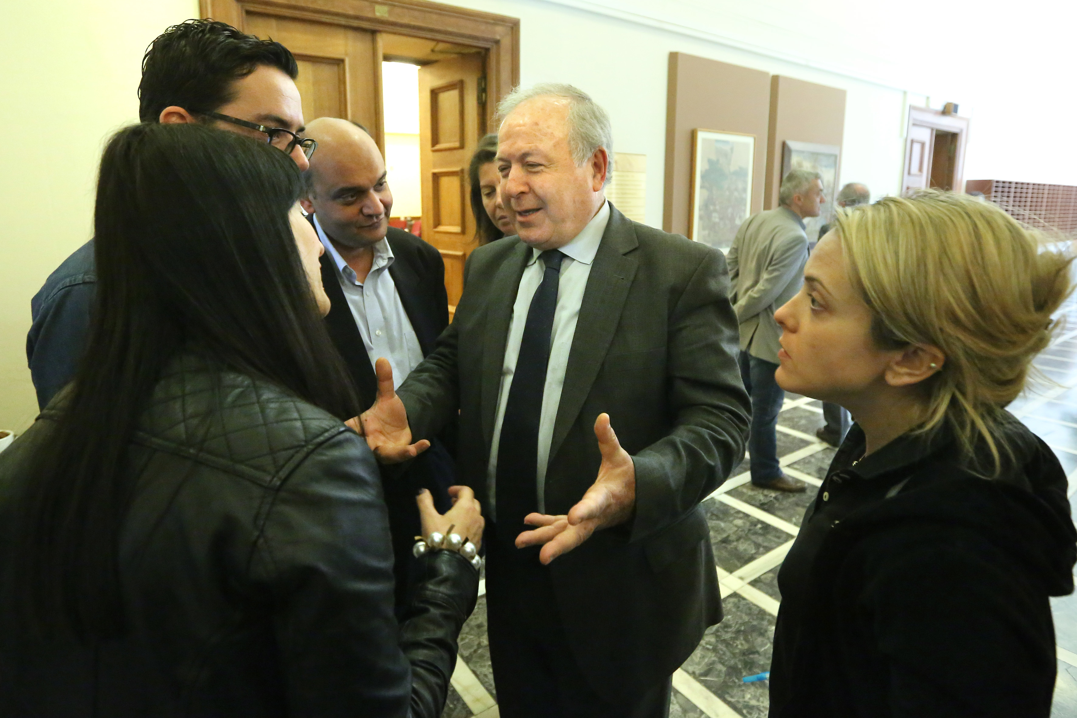 Βουλή: Θα ασκηθεί πίεση στο ΣΔΟΕ να τελειώνει νωρίτερα με το πόρισμα για Παπακωνσταντίνου