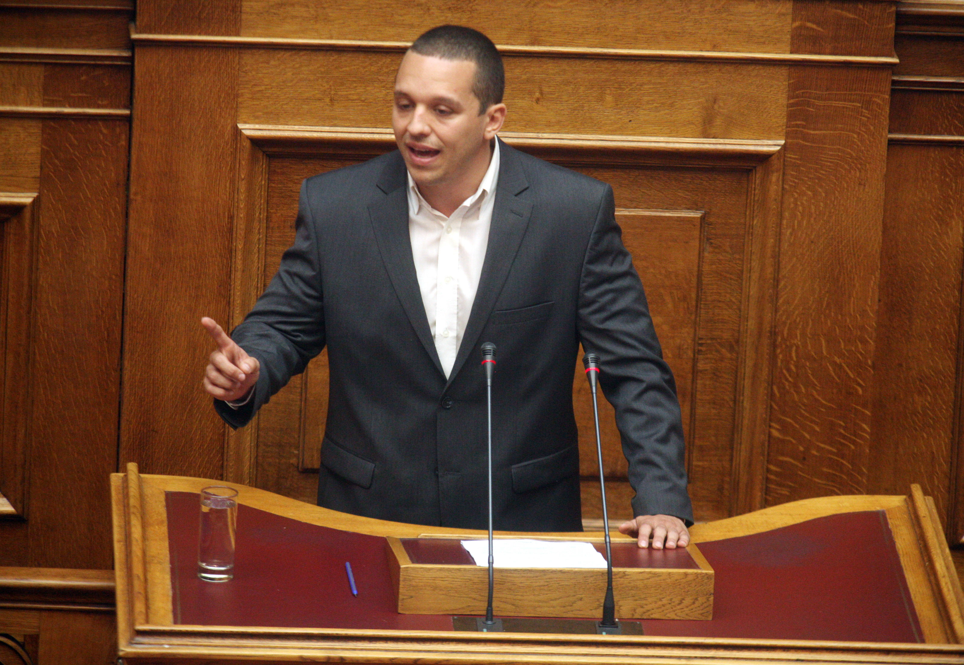 Κασιδιάρης: “Δεν θα μου κάνουν μάθημα για το Ολοκαύτωμα αυτοί που αμφισβητούν τα Ολοκαυτώματα των Ελλήνων”