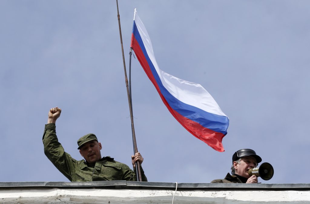 Ρώσοι πολιτοφύλακες κατέλαβαν την βάση του Πολεμικού Ναυτικού στην Σεβαστούπολη