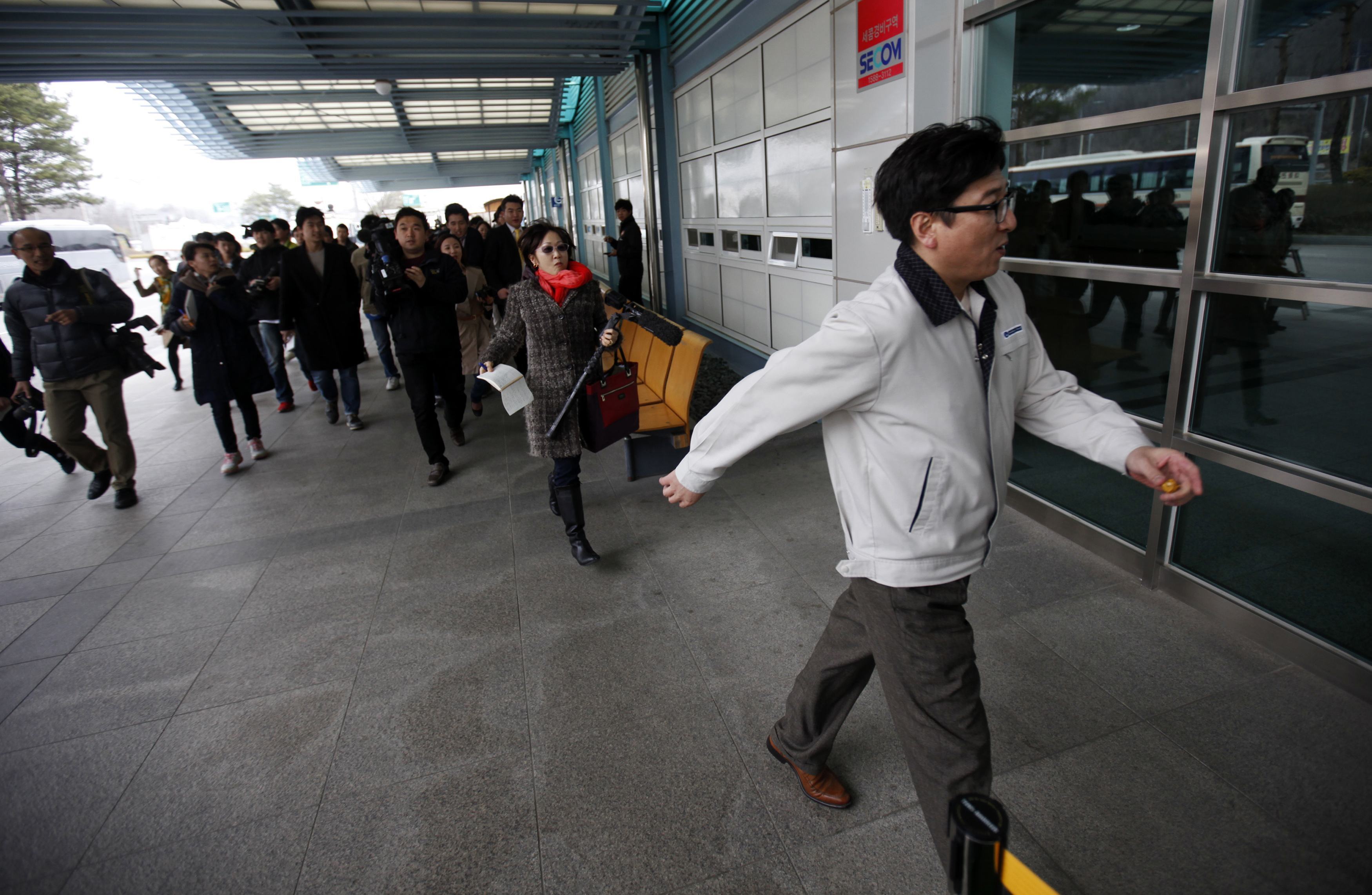 Β. Κορέα: Αποσύρει 53.000 εργαζόμενους από το πάρκο Κεσόνγκ!