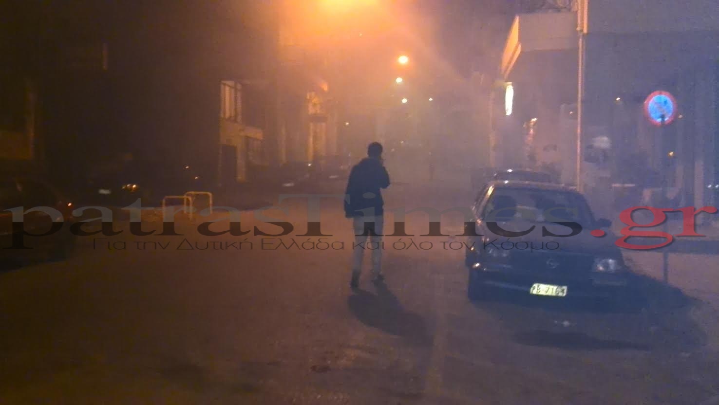 Άγρια νύχτα στην Πάτρα: Συμπλοκές αντιεξουσιαστών – αστυνομίας (ΦΩΤΟ, ΒΙΝΤΕΟ)