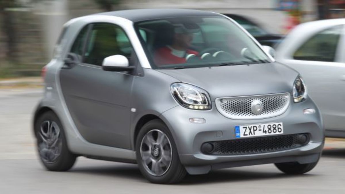 Έρχονται τα νέα ηλεκτρικά smart fortwo και forfour