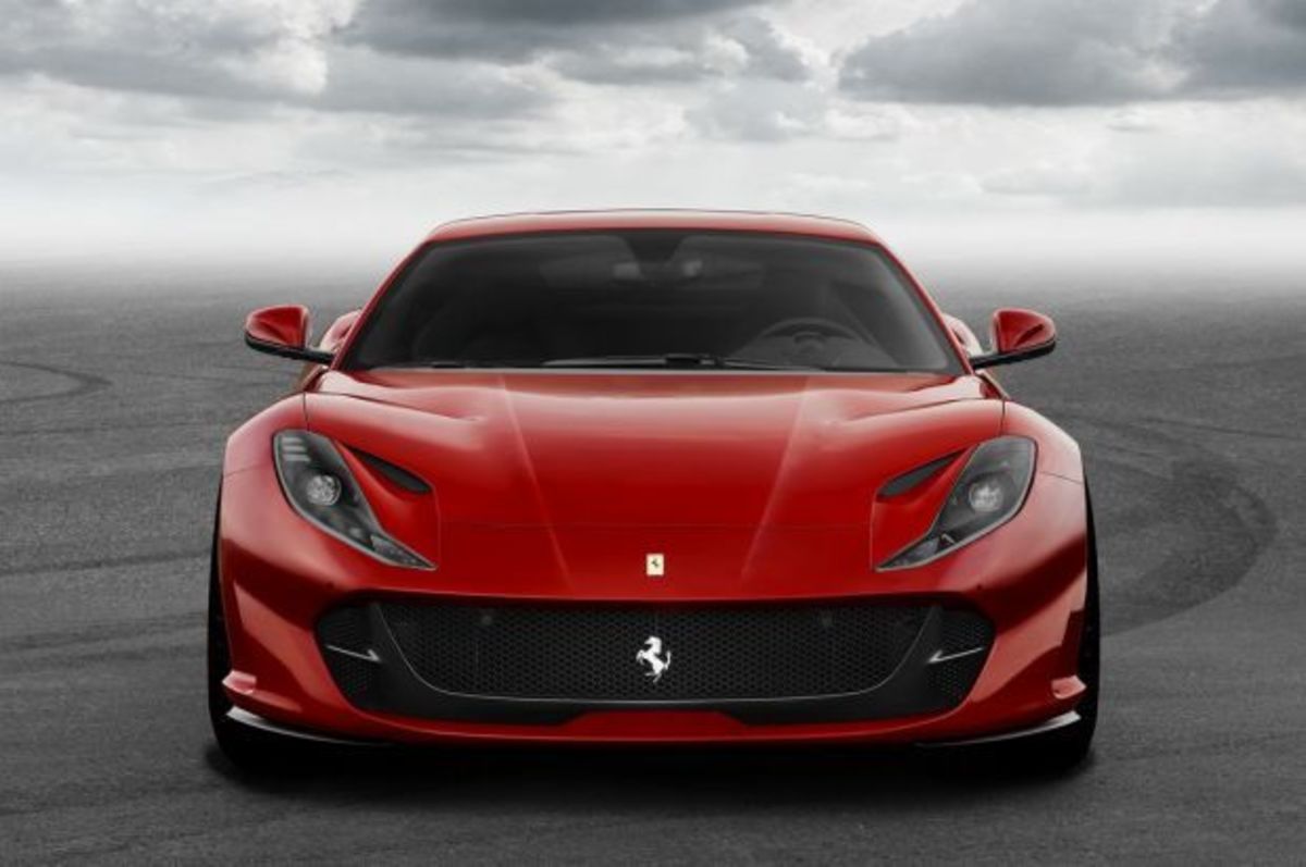 To νέο μοντέλο της Ferrari είναι… Superfast και το ισχυρότερο που έφτιαξε ποτέ! [pics]