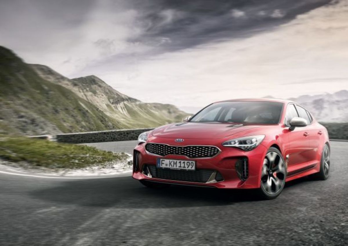 Με τρεις κινητήρες το νέο Kia Stinger GT στην Ευρώπη [vid]