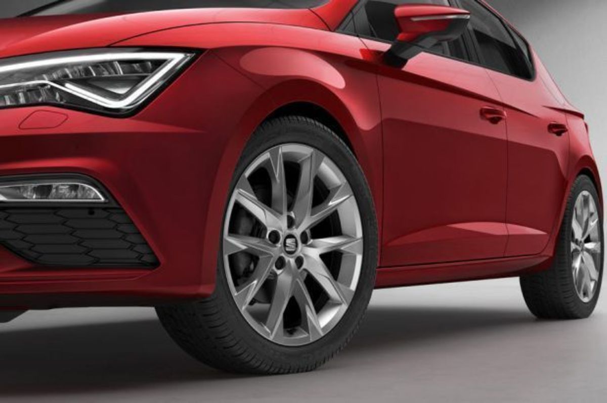 Νέο Seat Leon με ανανεωμένο «πρόσωπο» και αναβάθμιση στα μοτέρ [pics]