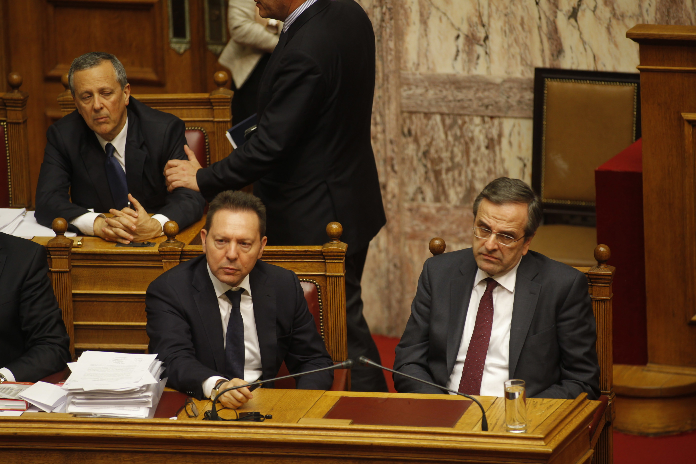 Οριακά πέρασε το πολυνομοσχέδιο – Σήμερα η πρόταση μομφής του ΣΥΡΙΖΑ κατά του Προεδρείου της Βουλής