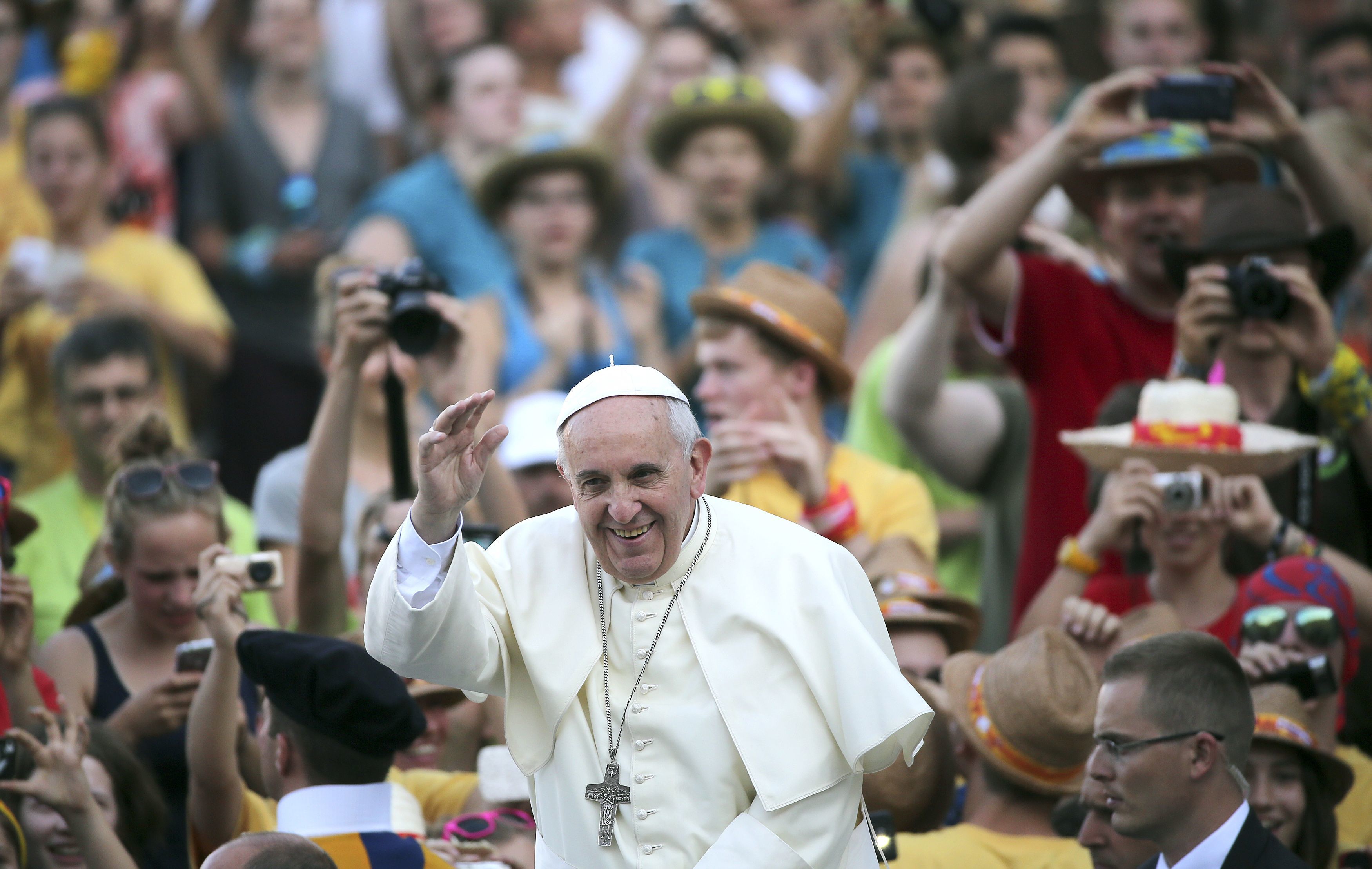 Πάπας εναντίον smartphones και ίντερνετ!