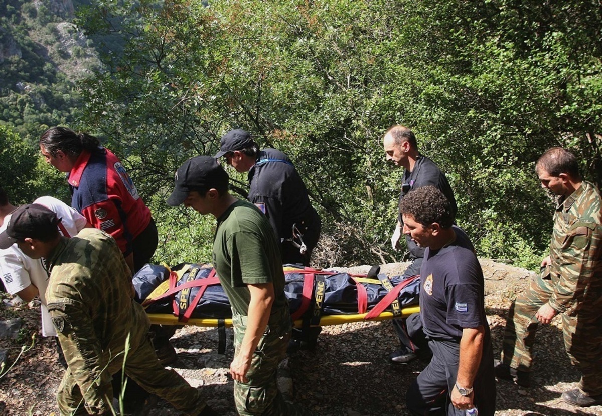 Ήπειρος: Δεν κατάφεραν να τον σώσουν – Ξεψύχησε ο 55χρονος που έπεσε σε χαράδρα