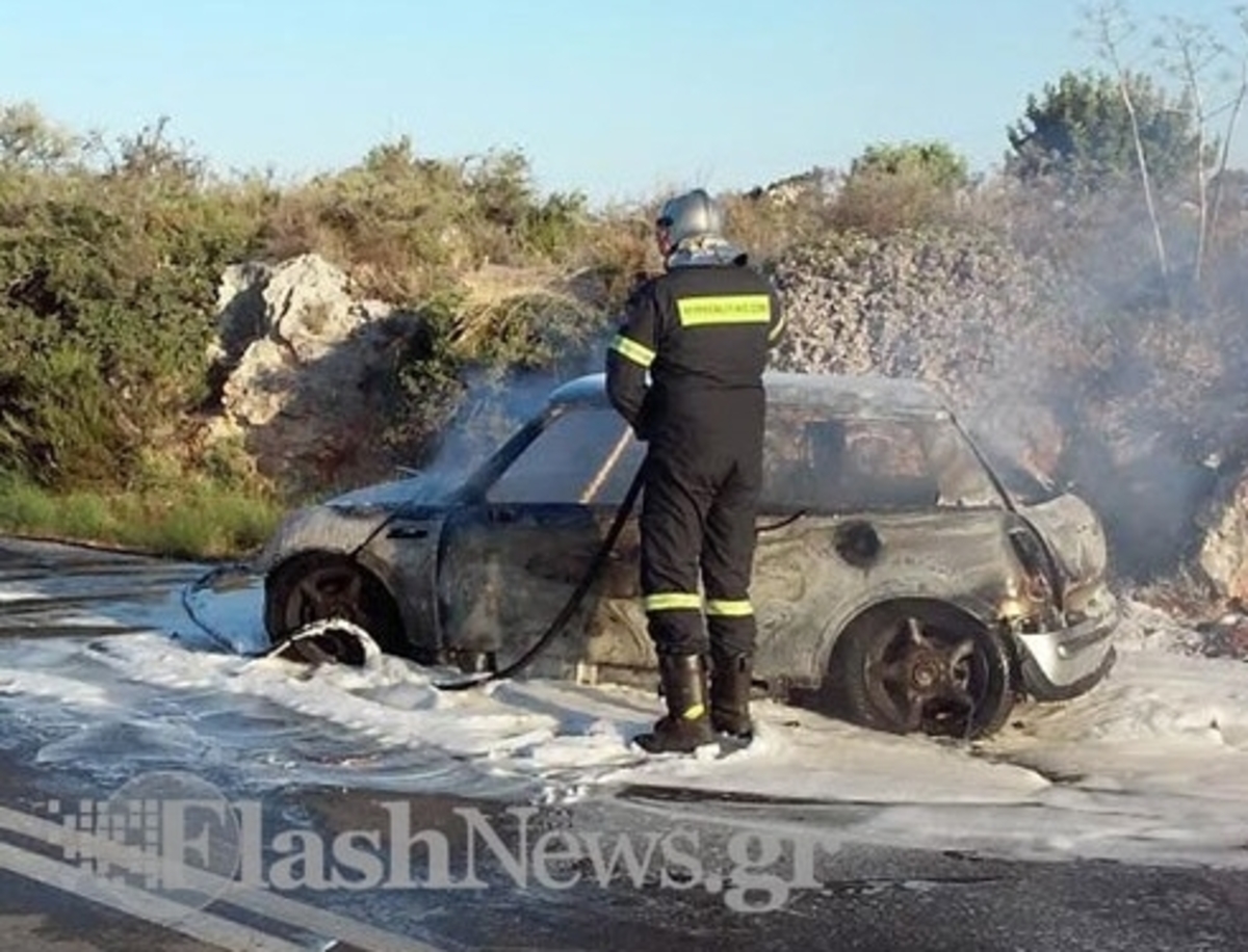 Χανιά: Αυτοκίνητο τυλίχθηκε στις φλόγες – Ο εφιάλτης του οδηγού που σώθηκε από θαύμα (Φωτό)!