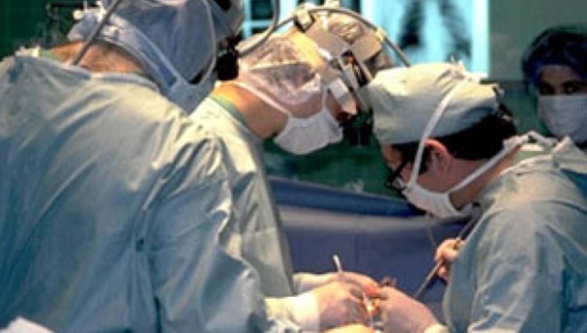 Πάτρα: Σε εξέλιξη η χειρουργική επέμβαση του 15χρονου μαθητή – Η πρώτη ενημέρωση των γιατρών!