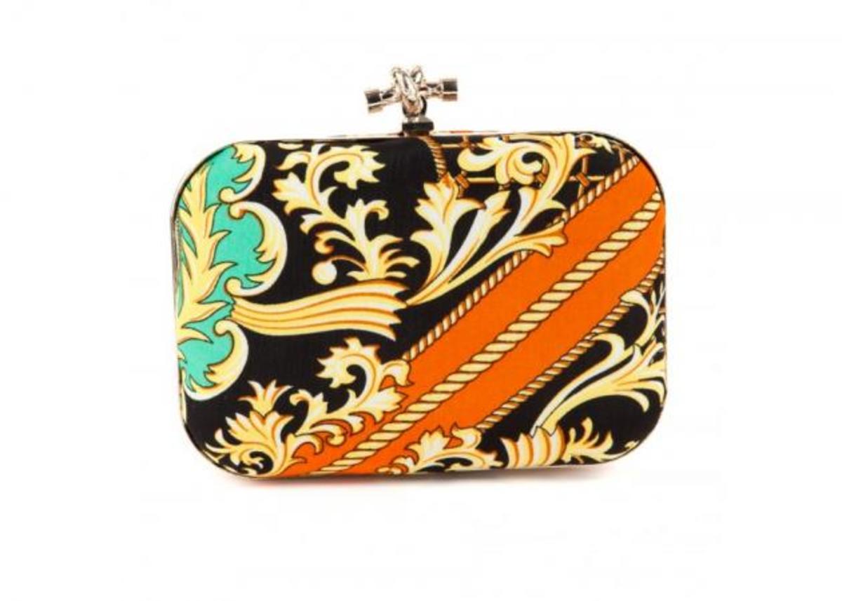 Εμπριμέ clutch bag:Απόκτησε το μόνο με 16,25€