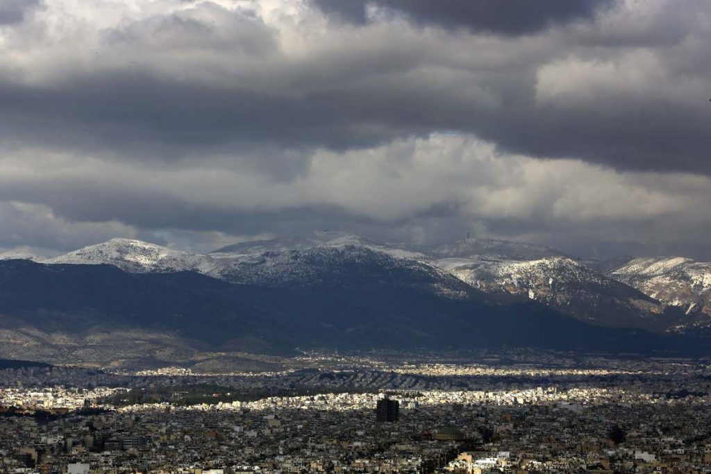 Η φωτογραφία της Αθήνας που κάνει τον γύρο του κόσμου!