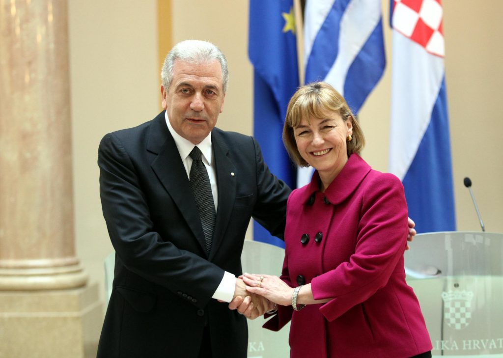 Αβραμόπουλος: “Υποστηρίζουμε την Κροατία στο αίτημά της να ενταχθεί στην ομάδα χωρών του ΤΑΡ”