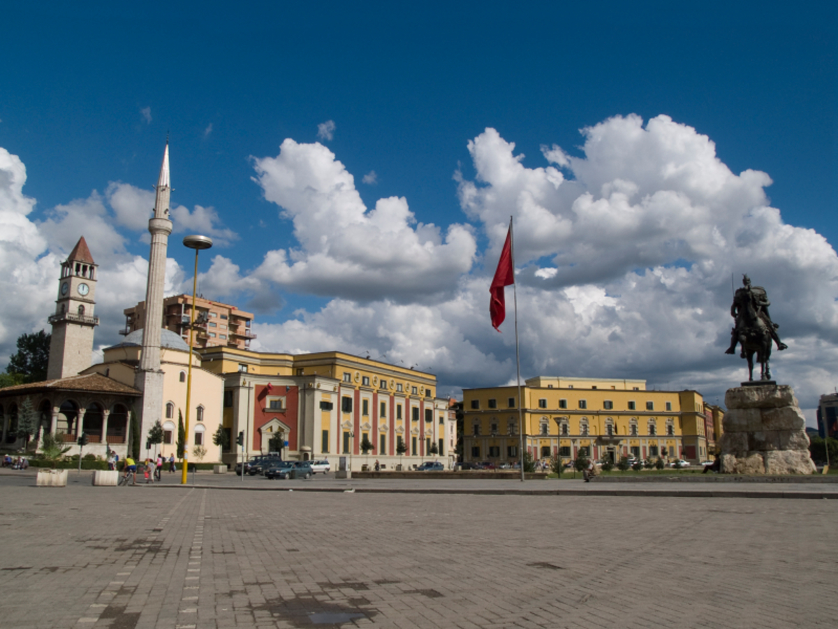 Αλβανία: Στο 1,6% ο ρυθμός ανάπτυξης της χώρας