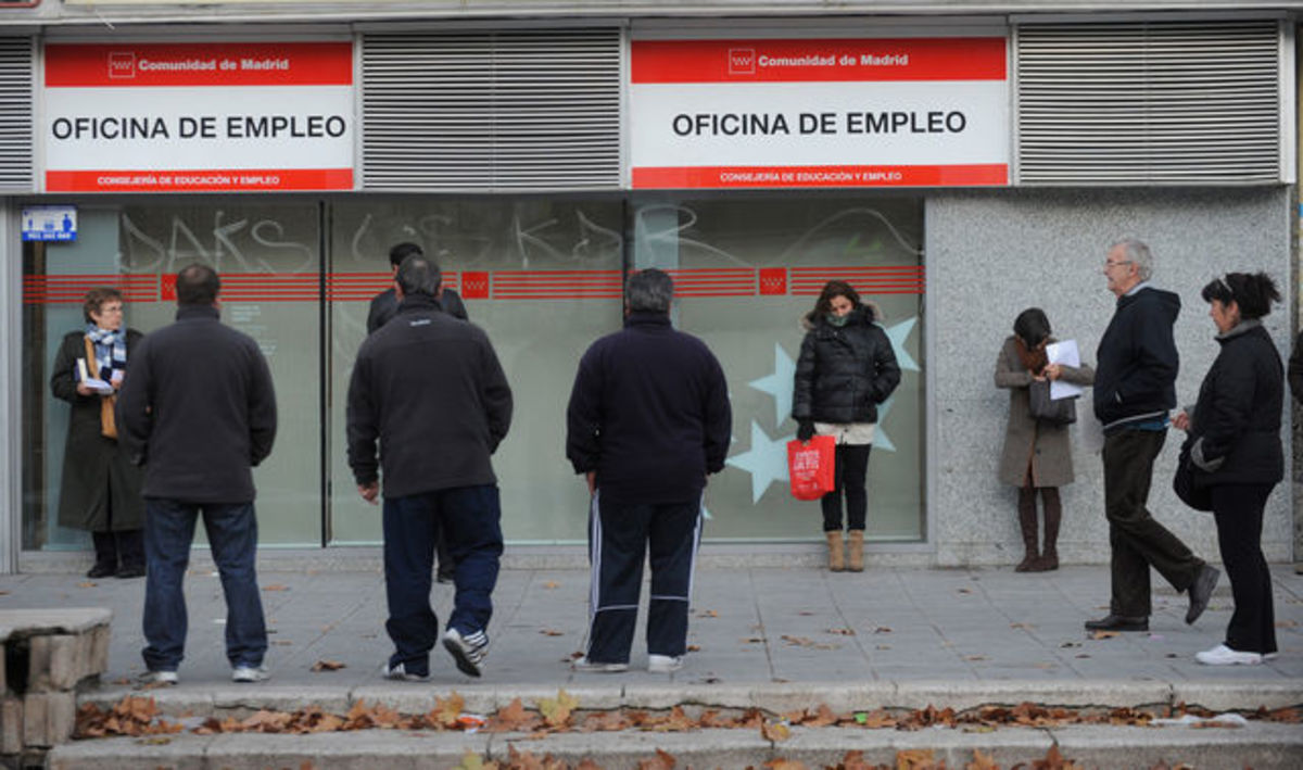 Σε πολύ υψηλά επίπεδα, παραμένει η ανεργία στους νέους στην Ιταλία