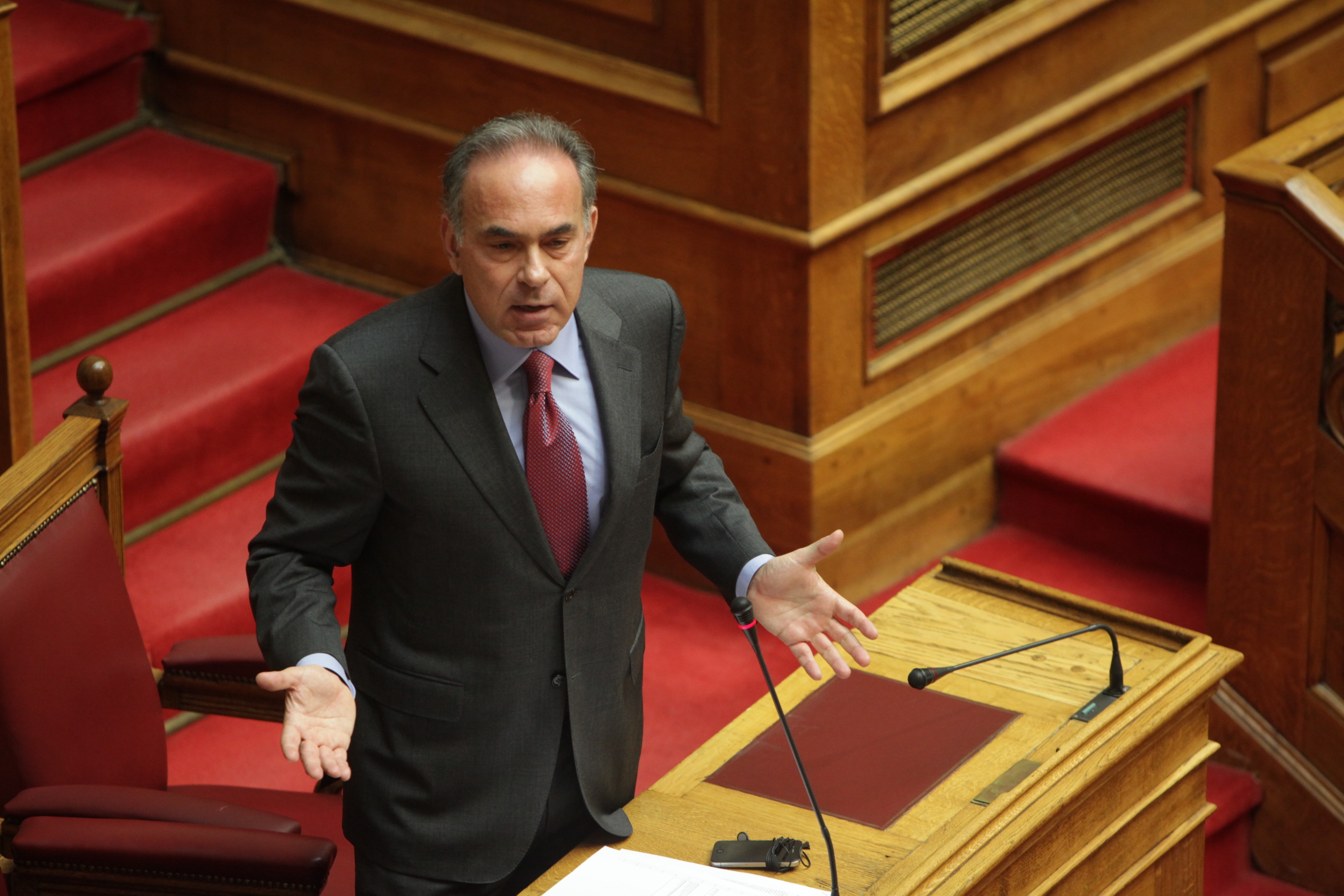 Αρβανιτόπουλος: Δε θα δεχτούμε εκπτώσεις για το εξάμηνο – Δεν υπάρχει θέμα επιστράτευσης