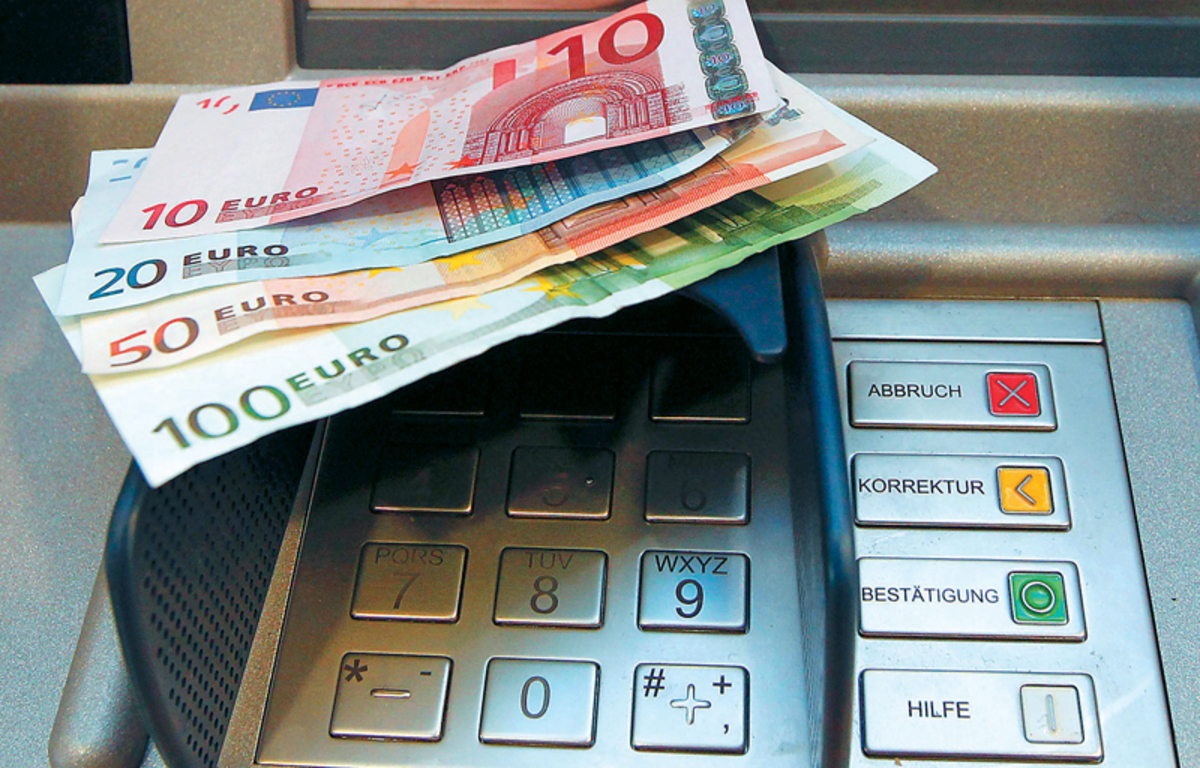 Deutsche Welle: Θα ανοίξουν τη Δευτέρα οι ελληνικές τράπεζες;