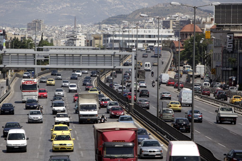 Αλλάζουν όλα στη φορολογία των ΙΧ – Μείωση κατά 30% του φόρου πολυτελούς διαβίωσης