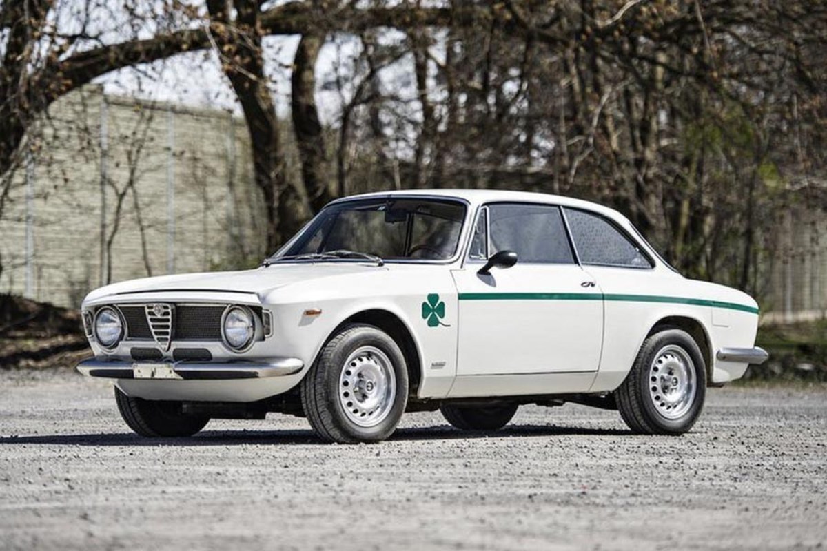 Πόσα θα δίνατε γι’ αυτή την σπάνια Alfa Romeo GTA 1300 Junior Stradale;