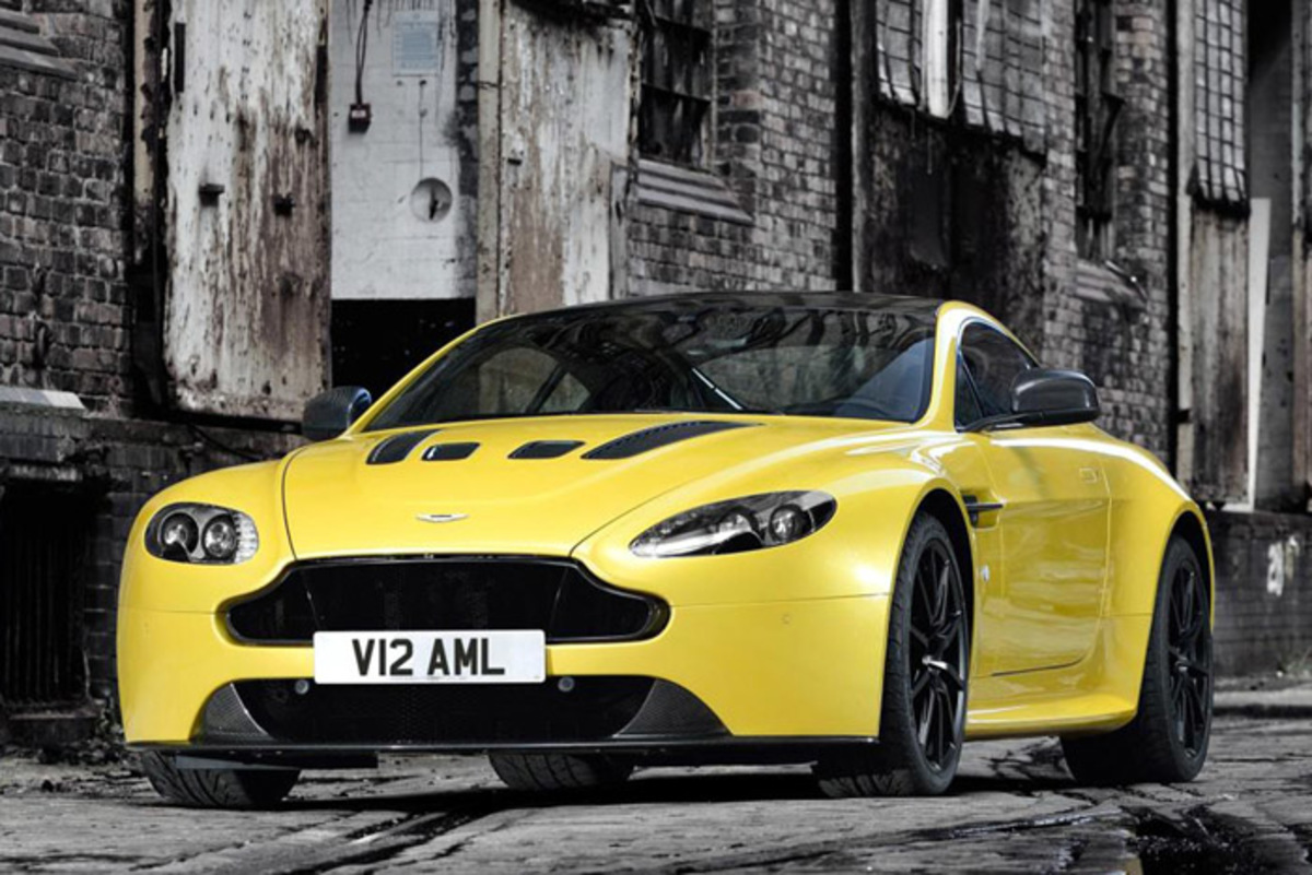 Νέα Aston Martin V12 Vantage S με 573 PS