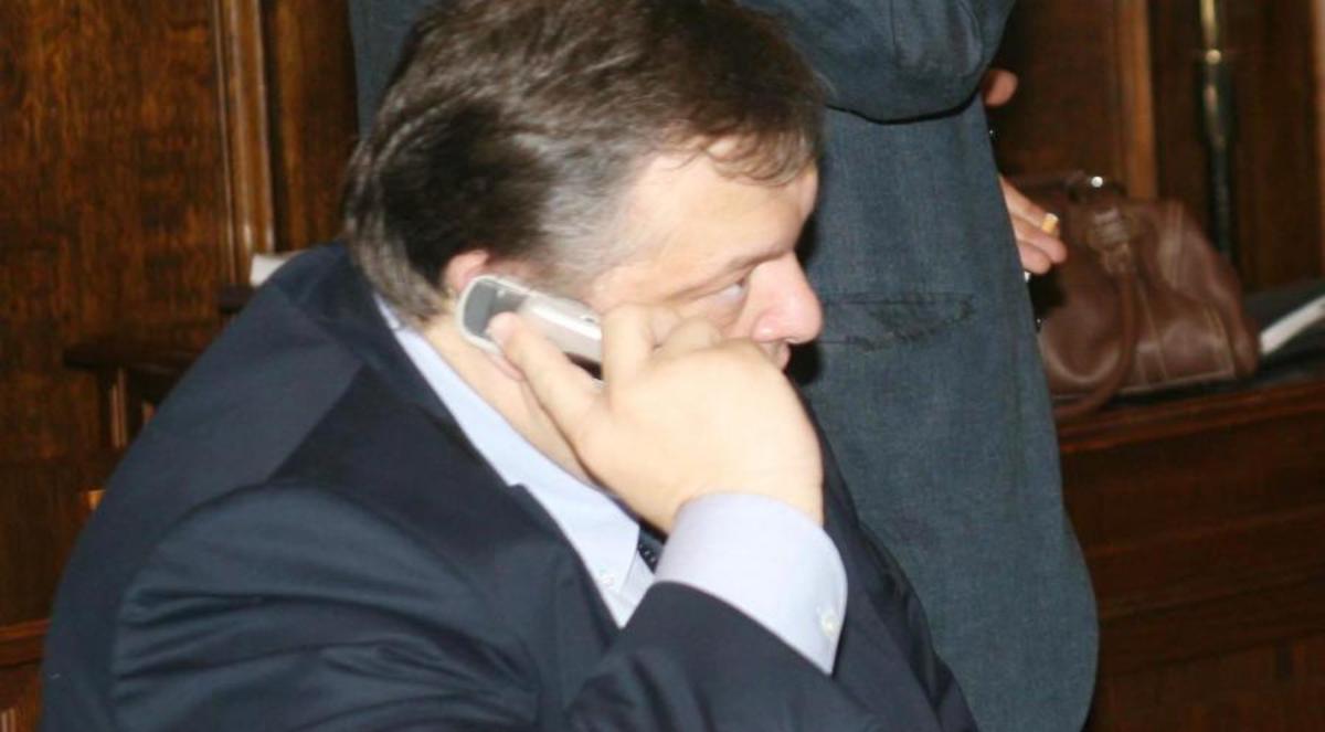 Εαν δεν υπήρχε και δευτερο τηλεφωνικό κέντρο ο πρόεδρος του ΠΑΣΟΚ δεν θα είχε άλλη λύση από το κινητό - ΦΩΤΟ ΑΡΧΕΙΟΥ EUROKINISSI