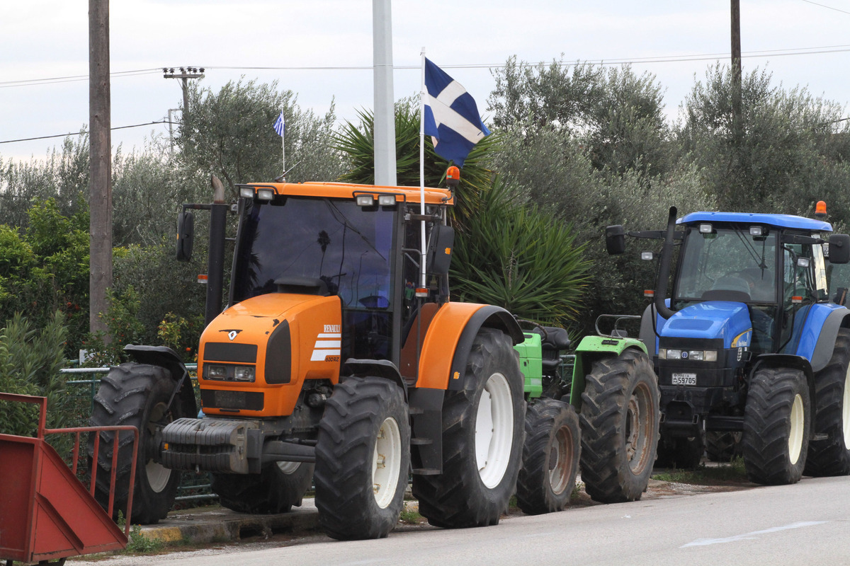 Μπλόκα αγροτών: Συμβολικοί αποκλεισμοί στη Βόρεια Ελλάδα – Στον “χορό” των κινητοποιήσεων  φορτηγατζήδες και νταλικέρηδες