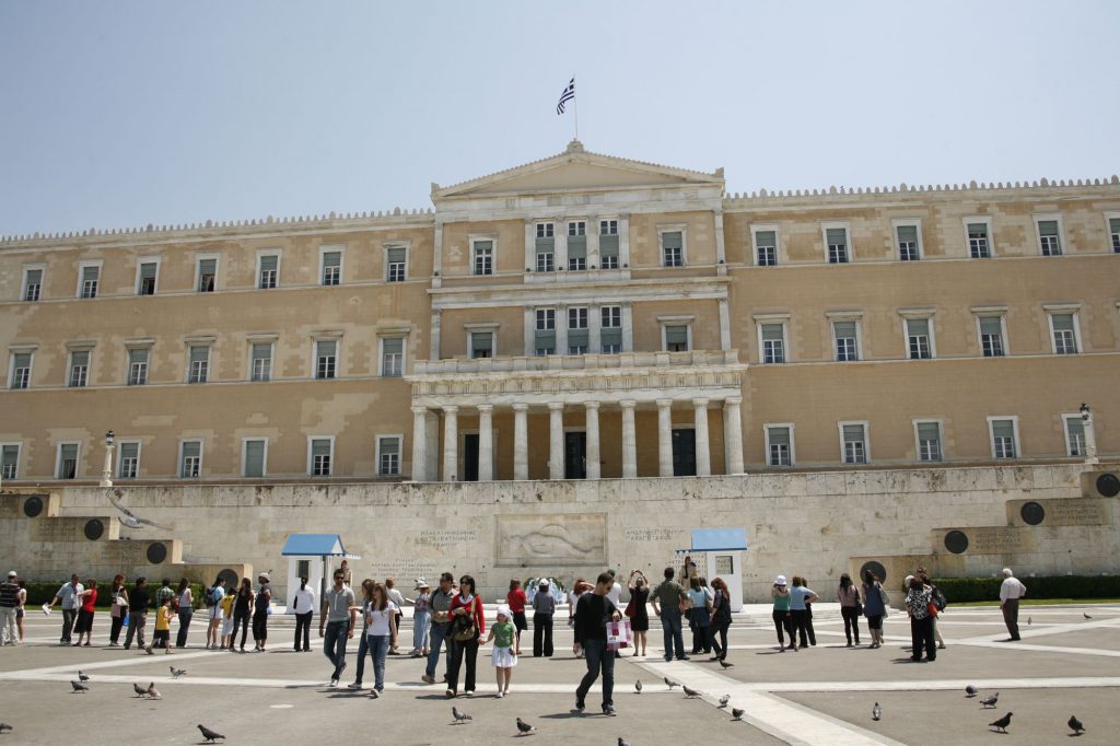 Κατάργηση της επιστράτευσης με νόμο ζητά ο ΣΥΡΙΖΑ