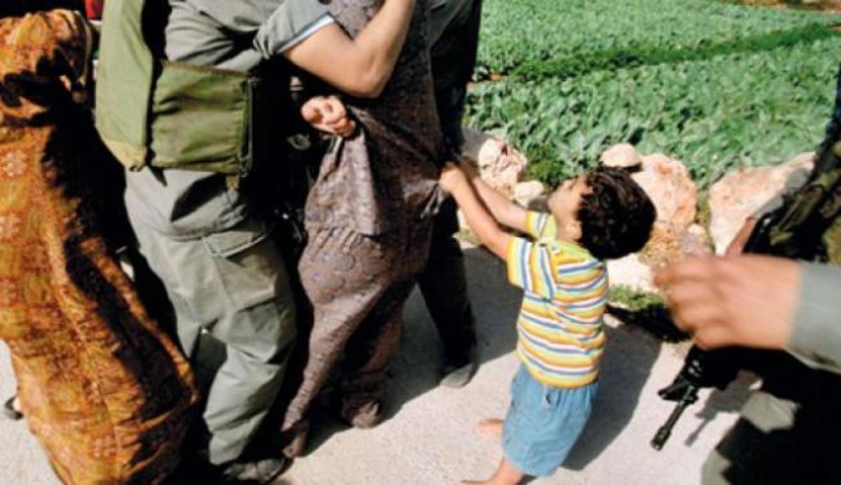 Ο σπαραγμός ενός 5χρονου παλαιστίνιου για τον πατέρα του – Συγκλονιστικό βίντεο